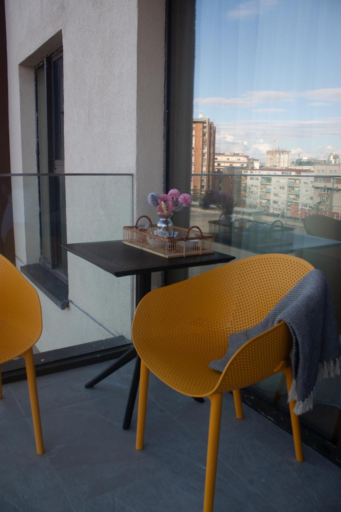 Nina Apartment Diamond Limak Skopje Exteriör bild